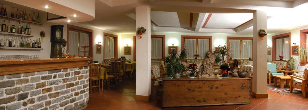 Petit Hotel Cogne Kültér fotó