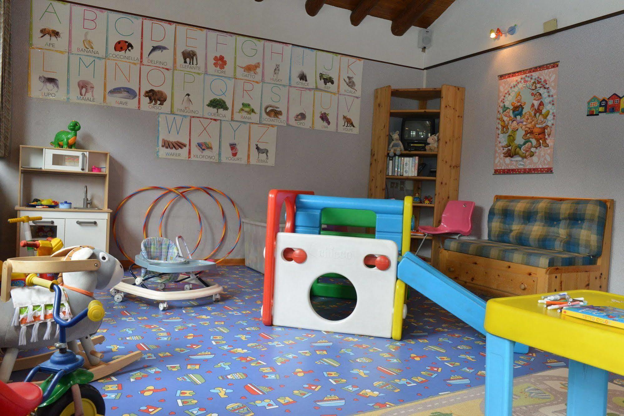 Petit Hotel Cogne Kültér fotó